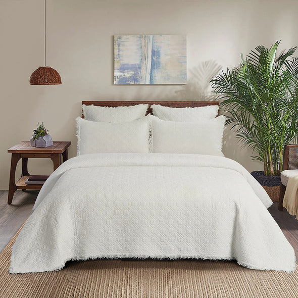 Trellis Twin Quilt Set In White