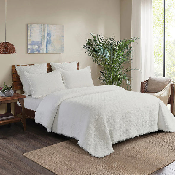 Trellis Twin Quilt Set In White