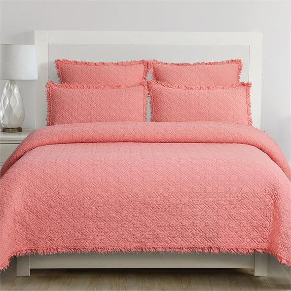 Trellis King Quilt Set In Sunset Pink