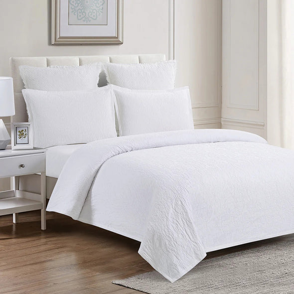 Shiloh King Coverlet Set in White