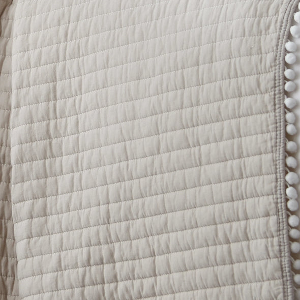 Sand Pom Pom Fringe Quilt Set