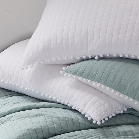 Blue Haze Pom Pom Quilt Set