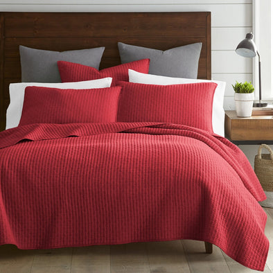 Cross Stitch Full/Queen Quilt Set in Red