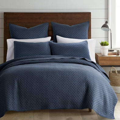 Cross Stitch Full/Queen Quilt Set in Navy