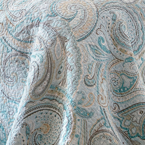 Spruce Full/Queen Quilt Set in Spa