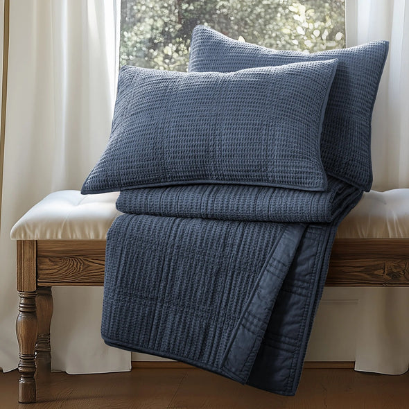 Cloud Waffle King/Cal King Quilt Set in Navy